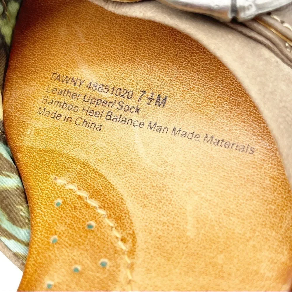 Nayä Tawny ankle strap leather block heel sandals